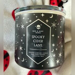 Bath Body Works Spooky Cider Lane Halloween Candle